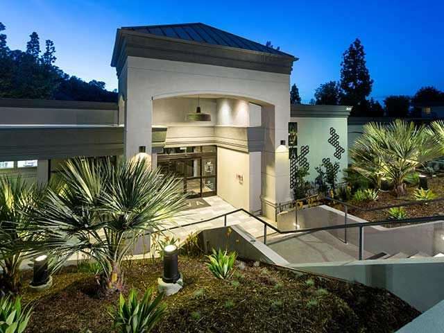 Oakwood At Ava Toluca Hotel - Los Angeles — Photos 1